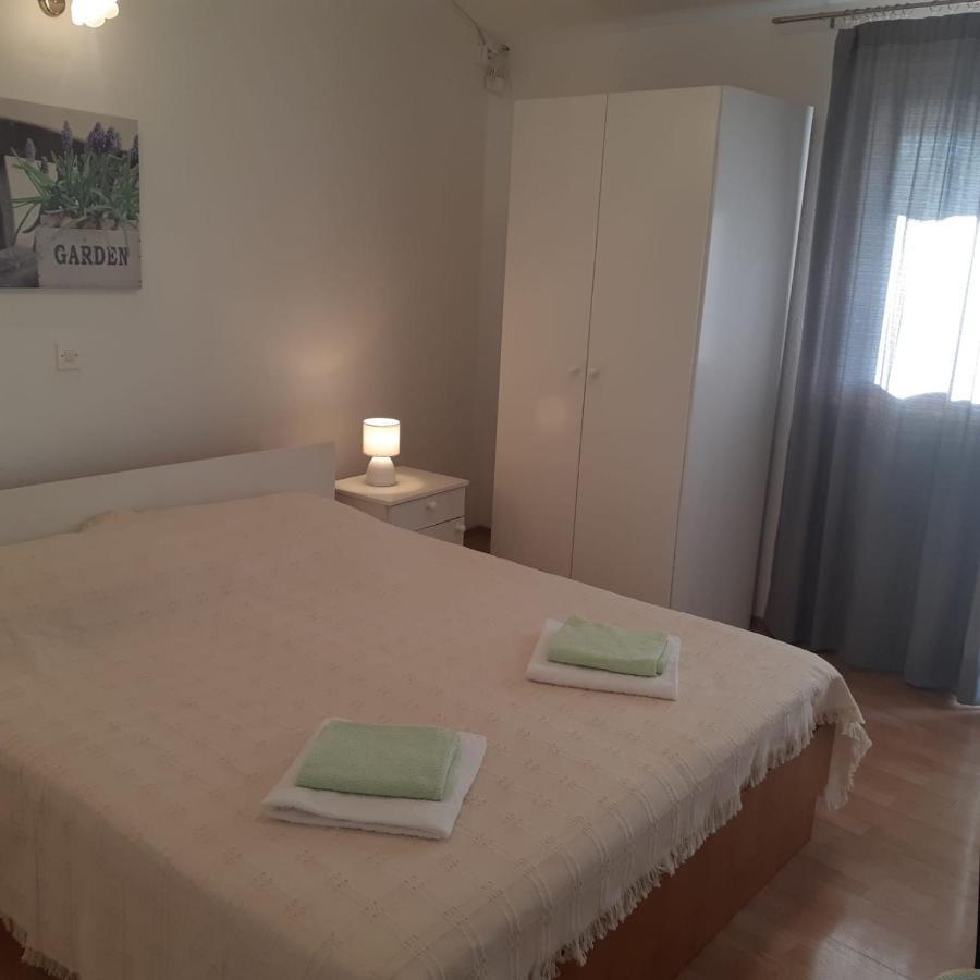 Apartment Igrane 10033A Экстерьер фото